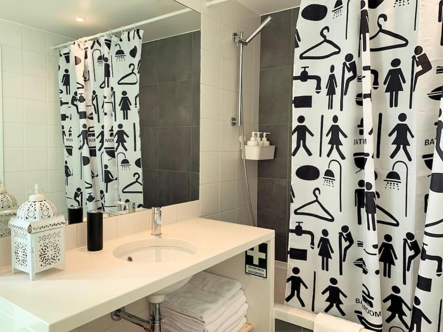 Mm2 Center * Baixa/rossio * Castle View * Parking!