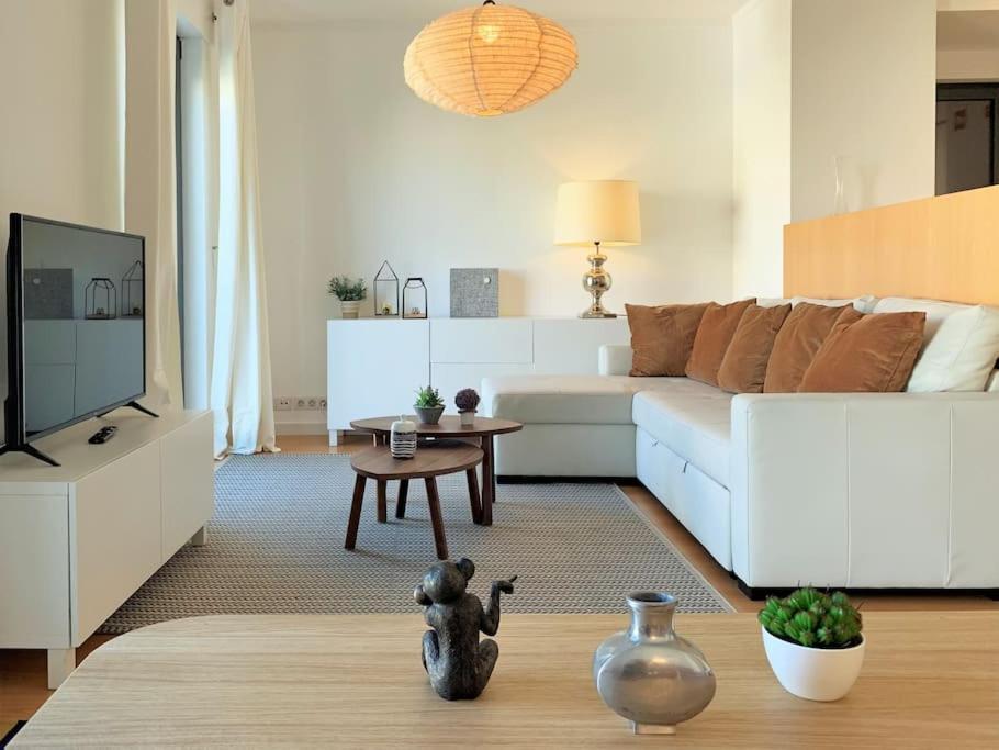 Mm2 Center * Baixa/rossio * Castle View * Parking! Apartment *