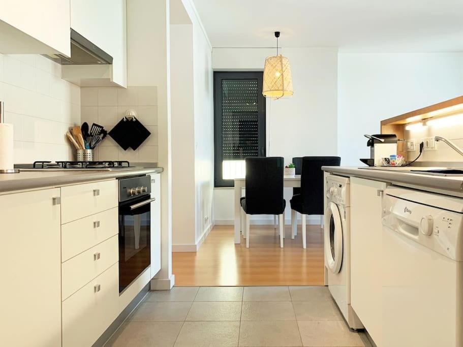 Mm2 Center * Baixa/rossio * Castle View * Parking! Lisbon